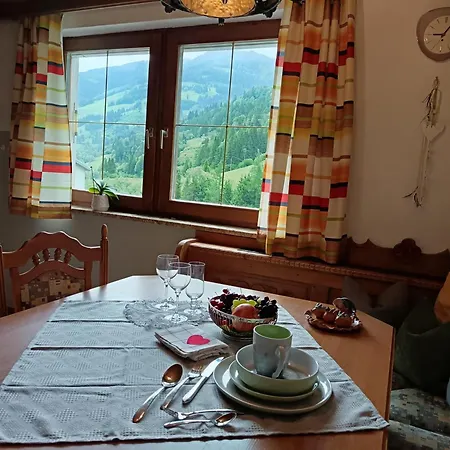 Vakantiehuis Haus Bernkogel *